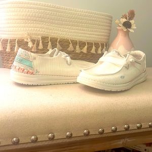 Hey Dude - Size 8 - Women’s Wendy Flora Shoes